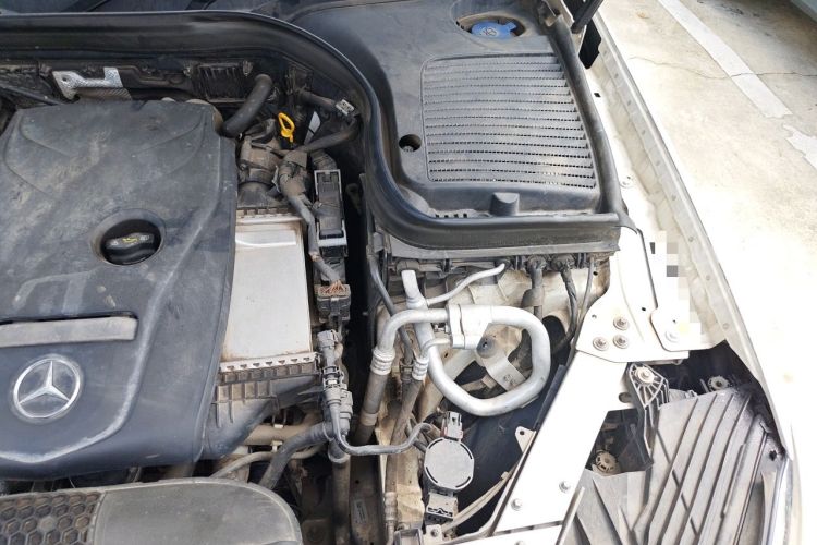 Used Mercedes-Benz GLC 2019 Facelift GLC 260 L 4MATIC Luxury Model Engine Bay Left