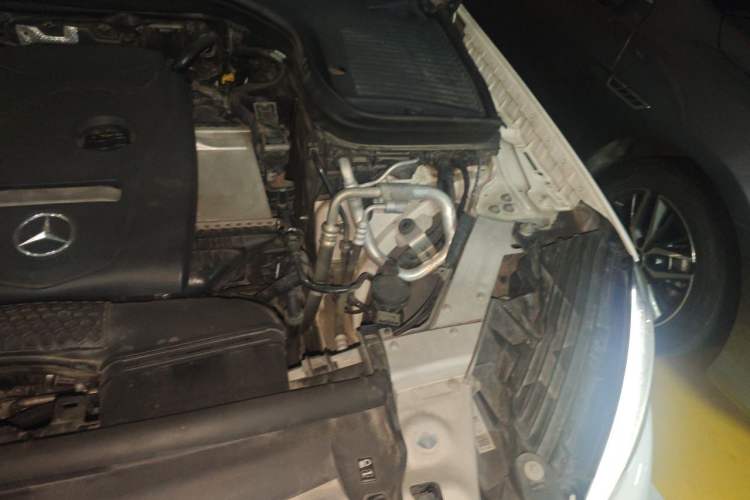 Used Mercedes-Benz GLC 2019 GLC 300 L 4MATIC Dynamic Model Engine Bay Left