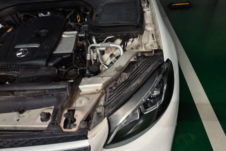 Used Mercedes-Benz GLC 2019 GLC 260 L 4MATIC Dynamic Model Engine Bay Left