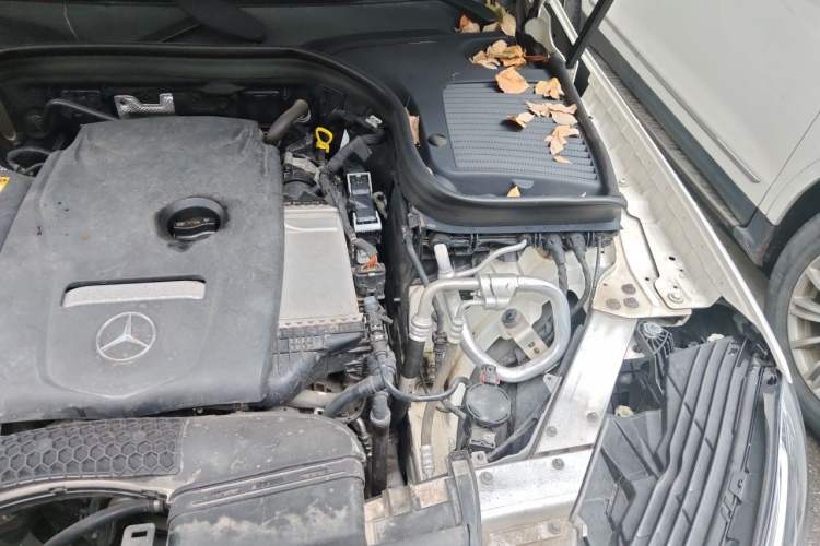 Used Mercedes-Benz GLC 2019 GLC 300 L 4MATIC Dynamic Model Engine Bay Left