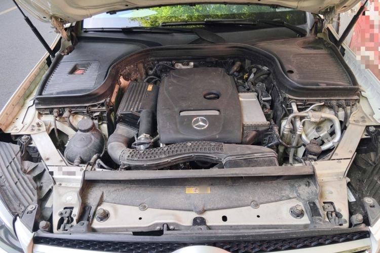 Used Mercedes-Benz GLC 2019 GLC 300 L 4MATIC Dynamic Model Engine Bay