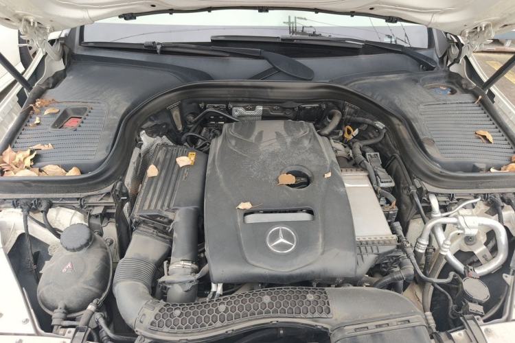 Used Mercedes-Benz GLC 2019 GLC 260 L 4MATIC Dynamic Model Engine Bay