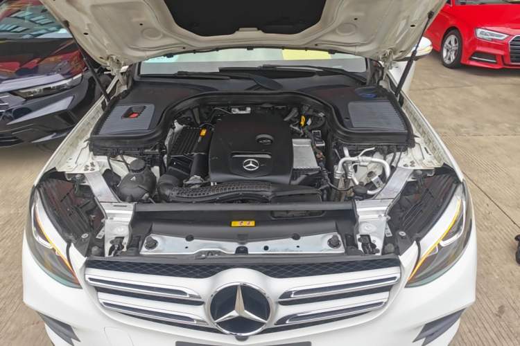 Used Mercedes-Benz GLC 2019 Facelift GLC 260 L 4MATIC Luxury Model Engine Bay