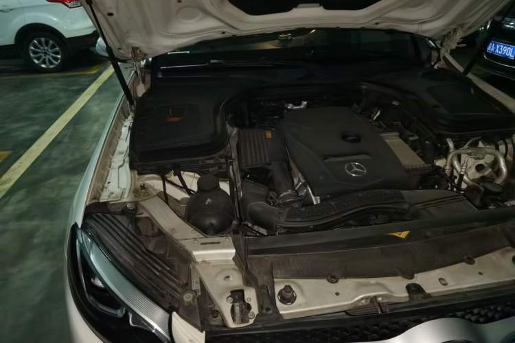 Used Mercedes-Benz GLC 2019 GLC 260 4MATIC Dynamic Edition Engine Bay Right