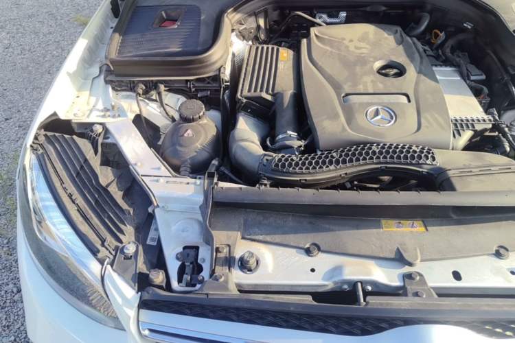 Used Mercedes-Benz GLC 2019 GLC 260 L 4MATIC Dynamic Model Engine Bay Right