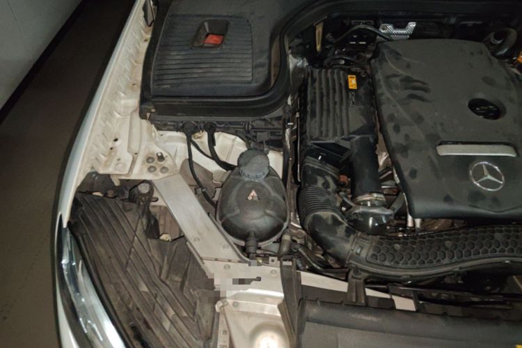 Used Mercedes-Benz GLC 2019 GLC 300 L 4MATIC Dynamic Model Engine Bay Right