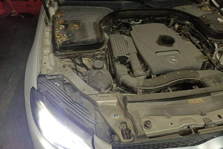 Used Mercedes-Benz GLC 2019 GLC 260 L 4MATIC Dynamic Model Engine Bay Right