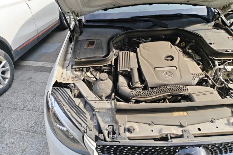 Used Mercedes-Benz GLC 2019 GLC 260 4MATIC Dynamic Edition Engine Bay Right