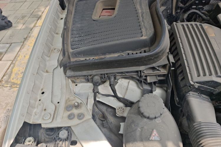 Used Mercedes-Benz GLC 2019 Facelift GLC 260 L 4MATIC Luxury Model Engine Bay Right