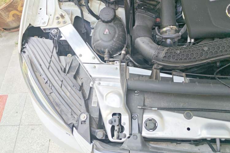 Used Mercedes-Benz GLC 2019 Refreshed GLC 300 L 4MATIC Dynamic Edition Engine Bay Right