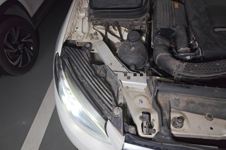 Used Mercedes-Benz GLC 2019 GLC 200 L 4MATIC Engine Bay Right
