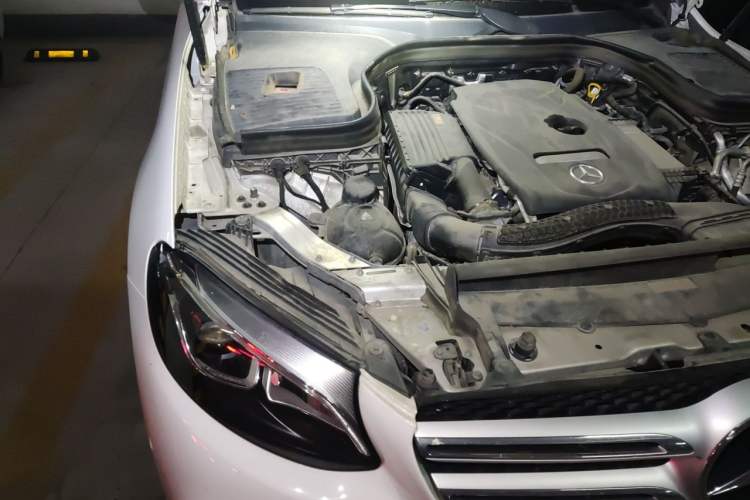 Used Mercedes-Benz GLC 2019 GLC 260 4MATIC Dynamic Edition Engine Bay Right