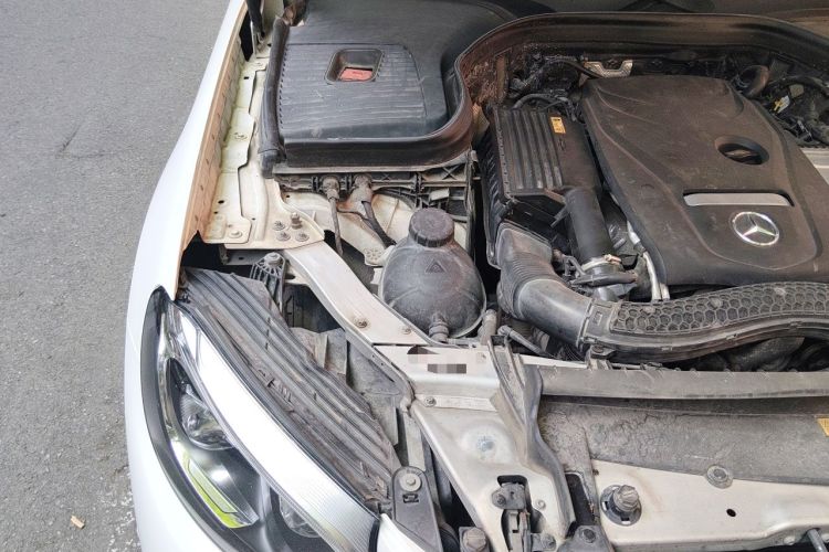 Used Mercedes-Benz GLC 2019 GLC 300 L 4MATIC Dynamic Model Engine Bay Right
