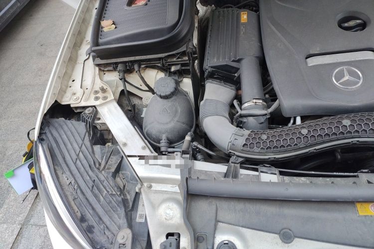 Used Mercedes-Benz GLC 2019 Facelift GLC 260 L 4MATIC Luxury Model Engine Bay Right