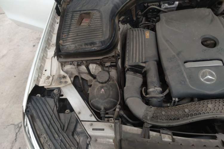 Used Mercedes-Benz GLC 2019 GLC 300 L 4MATIC Dynamic Model Engine Bay Right