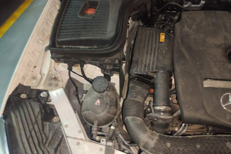 Used Mercedes-Benz GLC 2019 GLC 260 L 4MATIC Luxury Model Engine Bay Right
