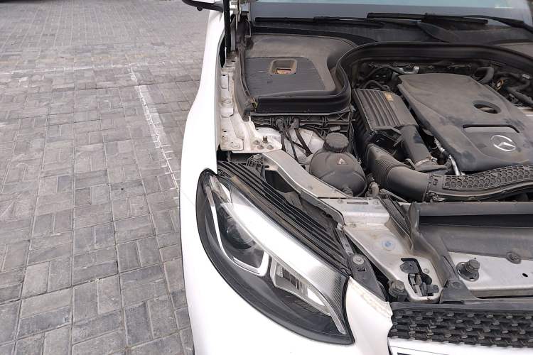 Used Mercedes-Benz GLC 2019 GLC 260 L 4MATIC Dynamic Model Engine Bay Right