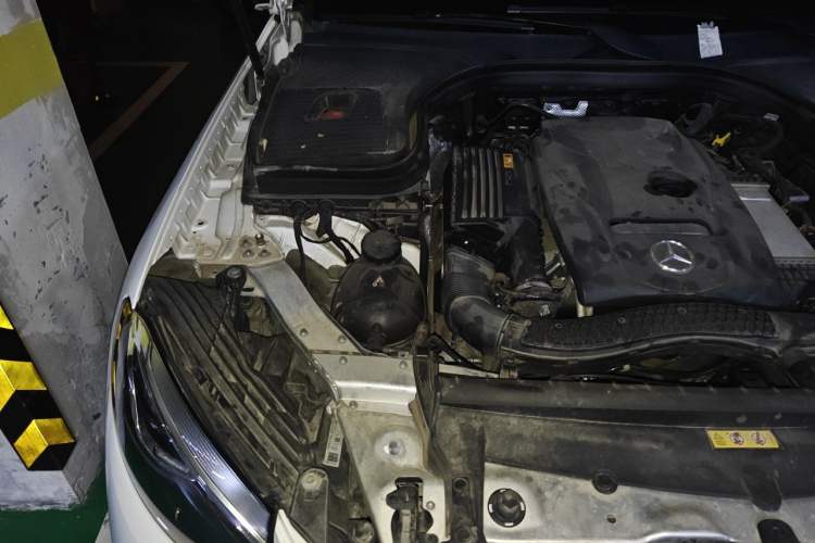 Used Mercedes-Benz GLC 2019 GLC 260 L 4MATIC Dynamic Model Engine Bay Right