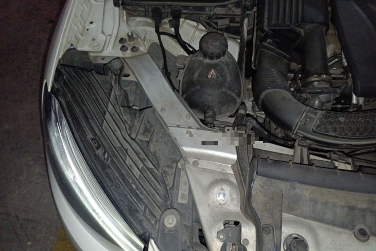 Used Mercedes-Benz GLC 2019 GLC 200 4MATIC Engine Bay Right