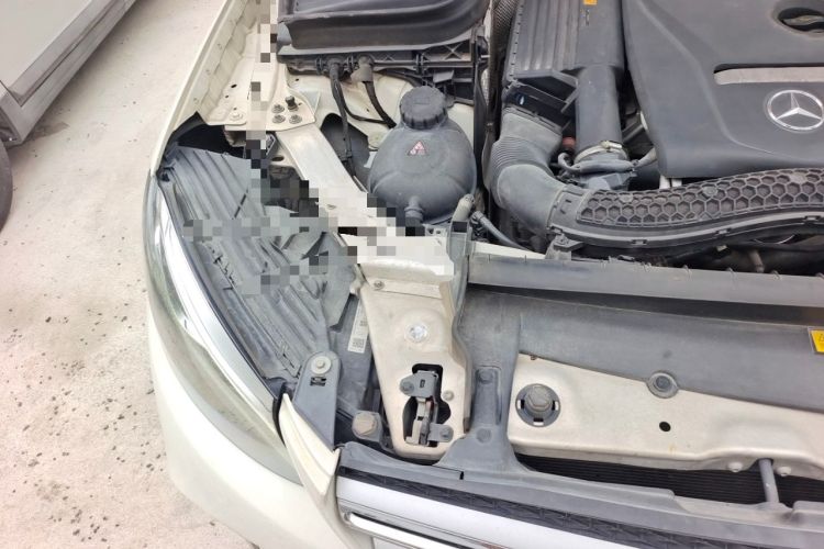 Used Mercedes-Benz GLC 2019 Facelift GLC 260 L 4MATIC Luxury Model Engine Bay Right