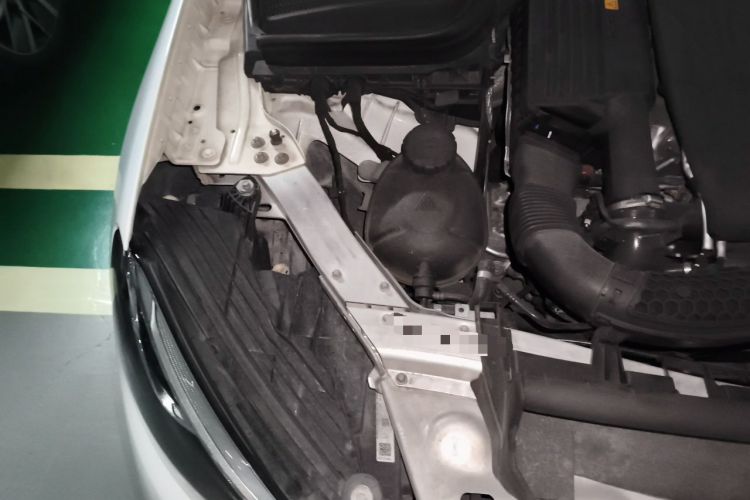 Used Mercedes-Benz GLC 2019 GLC 260 L 4MATIC Dynamic Model Engine Bay Right