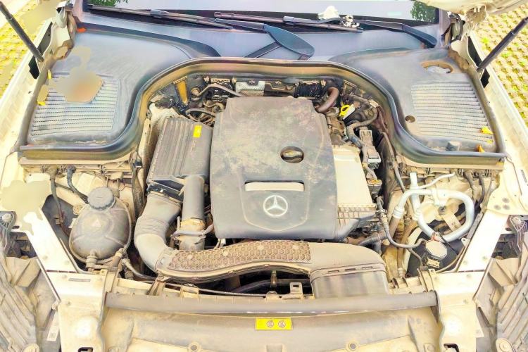 Used Mercedes-Benz GLC 2019 GLC 260 4MATIC Dynamic Edition Engine Bay