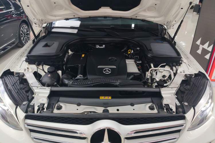 Used Mercedes-Benz GLC 2019 Facelift GLC 260 L 4MATIC Luxury Model Engine Bay