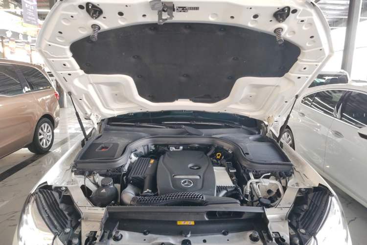 Used Mercedes-Benz GLC 2019 GLC 200 4MATIC Engine Bay