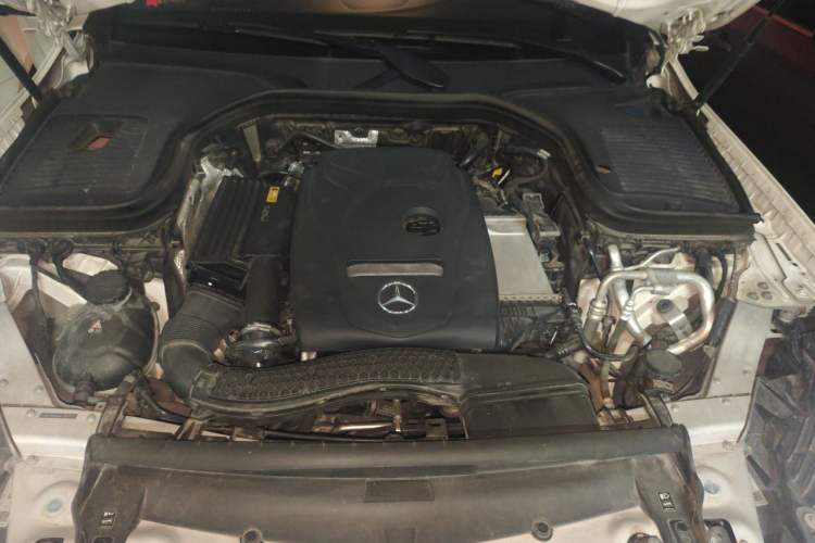 Used Mercedes-Benz GLC 2019 GLC 300 L 4MATIC Dynamic Model Engine Bay