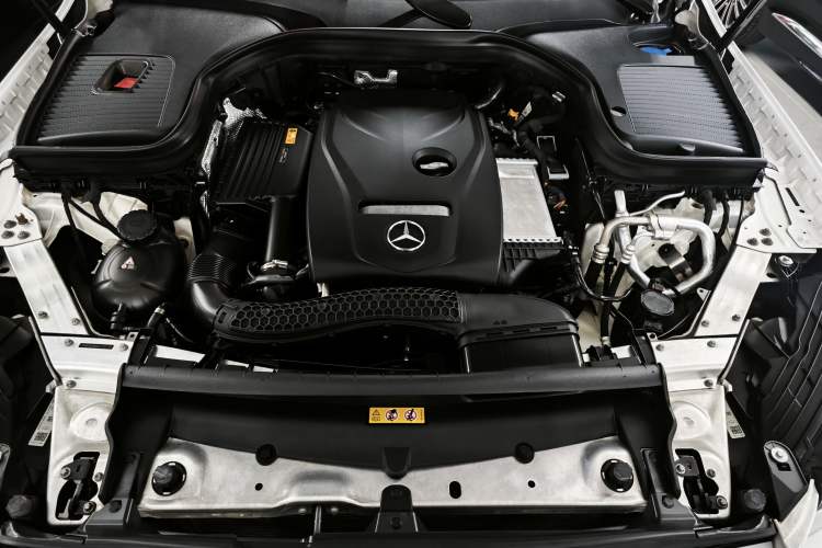 Used Mercedes-Benz GLC 2019 GLC 260 4MATIC Luxury Model Engine Bay
