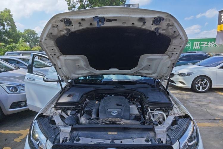 Used Mercedes-Benz GLC 2019 GLC 260 L 4MATIC Dynamic Model Engine Bay