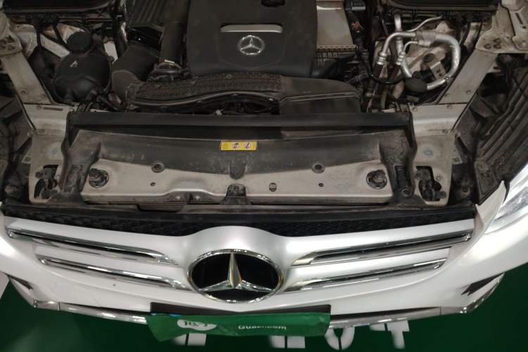 Used Mercedes-Benz GLC 2019 GLC 260 L 4MATIC Dynamic Model Engine Bay