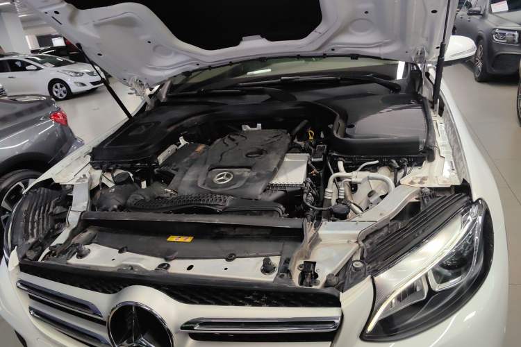 Used Mercedes-Benz GLC 2019 Facelift GLC 260 L 4MATIC Luxury Model Engine Bay