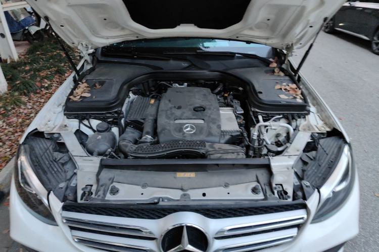Used Mercedes-Benz GLC 2019 GLC 260 L 4MATIC Dynamic Model Engine Bay
