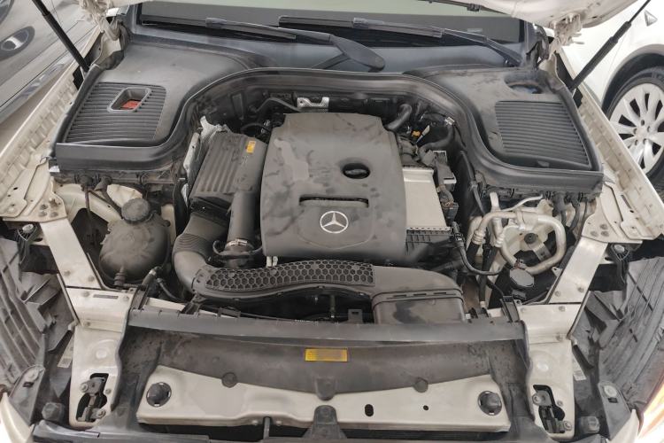 Used Mercedes-Benz GLC 2019 GLC 260 4MATIC Luxury Model Engine Bay
