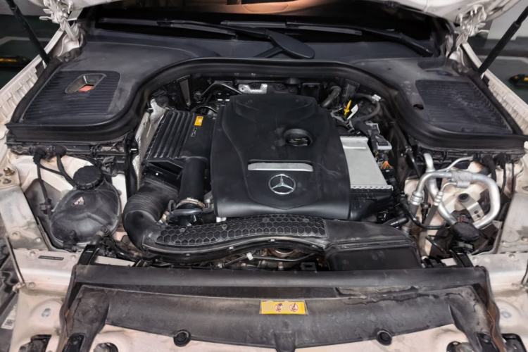 Used Mercedes-Benz GLC 2019 GLC 260 L 4MATIC Dynamic Model Engine Bay