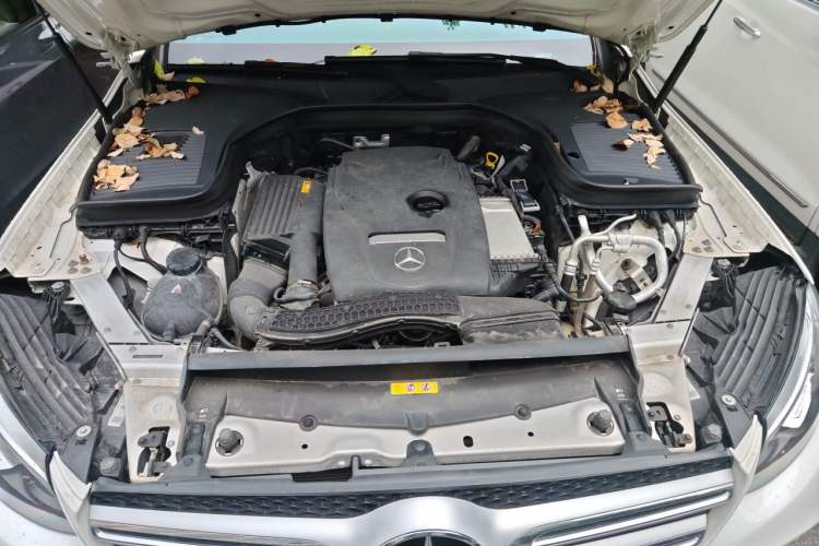 Used Mercedes-Benz GLC 2019 GLC 300 L 4MATIC Dynamic Model Engine Bay