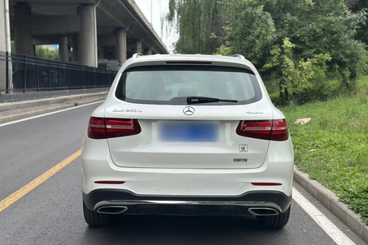 Used Mercedes-Benz GLC 2019 Facelift GLC 260 L 4MATIC Luxury Model Exterior 1