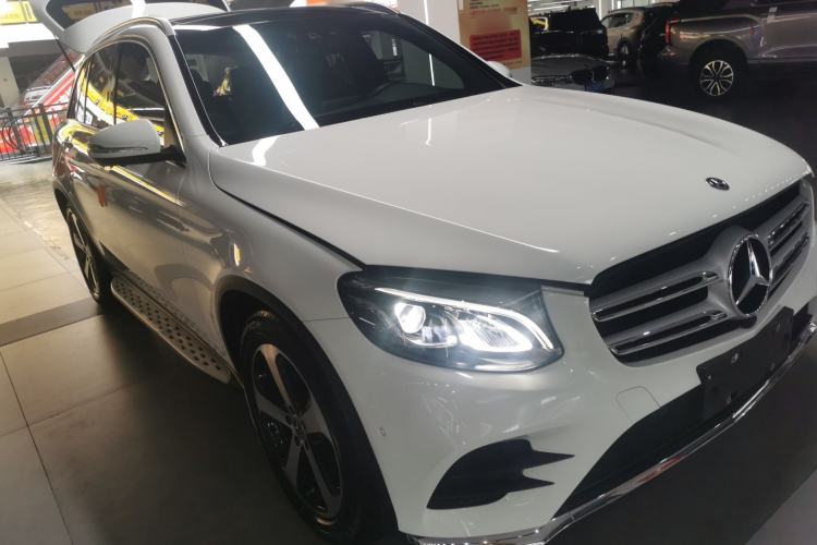 Used Mercedes-Benz GLC 2019 GLC 260 4MATIC Luxury Model Exterior 1