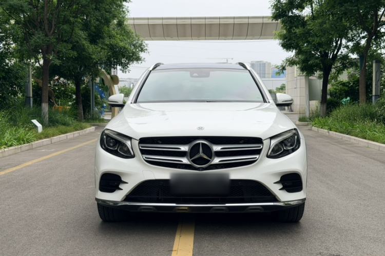 Used Mercedes-Benz GLC 2019 Facelift GLC 260 L 4MATIC Luxury Model Exterior 1