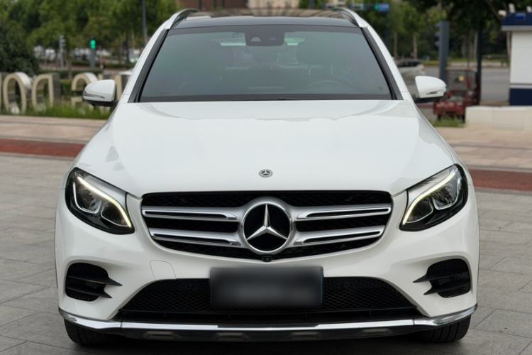 Used Mercedes-Benz GLC 2019 Facelift GLC 260 L 4MATIC Luxury Model Exterior 1