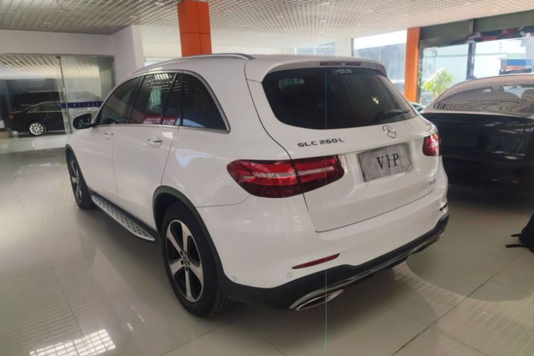 Used Mercedes-Benz GLC 2019 GLC 260 L 4MATIC Luxury Model Exterior 2