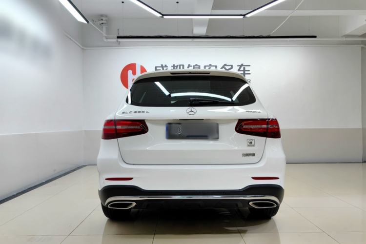Used Mercedes-Benz GLC 2019 Facelift GLC 260 L 4MATIC Luxury Model Exterior 2