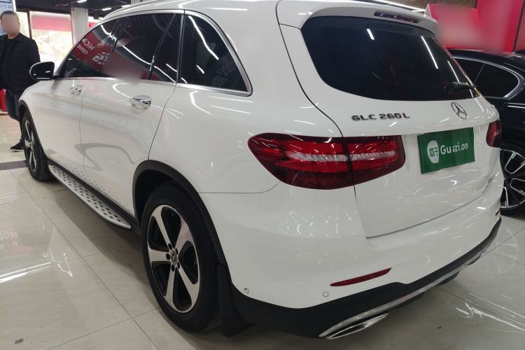 Used Mercedes-Benz GLC 2019 Facelift GLC 260 L 4MATIC Luxury Model Exterior 2
