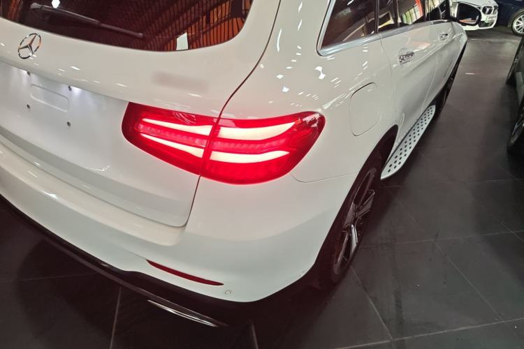 Used Mercedes-Benz GLC 2019 Refreshed GLC 300 L 4MATIC Dynamic Edition Exterior 3