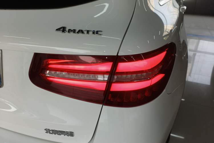 Used Mercedes-Benz GLC 2019 GLC 200 L 4MATIC Exterior 3