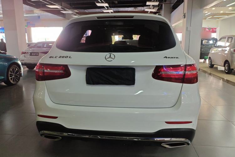 Used Mercedes-Benz GLC 2019 Facelift GLC 260 L 4MATIC Luxury Model Exterior 3