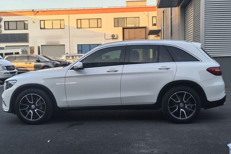 Used Mercedes-Benz GLC 2019 GLC 260 L 4MATIC Dynamic Model Exterior 3