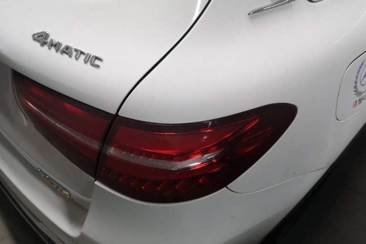 Used Mercedes-Benz GLC 2019 GLC 260 L 4MATIC Dynamic Model Exterior 3