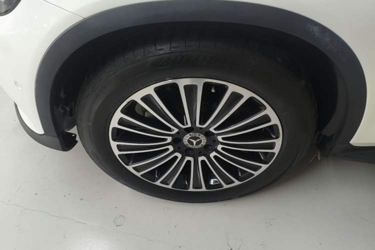 Used Mercedes-Benz GLC 2019 GLC 200 L 4MATIC Exterior 4